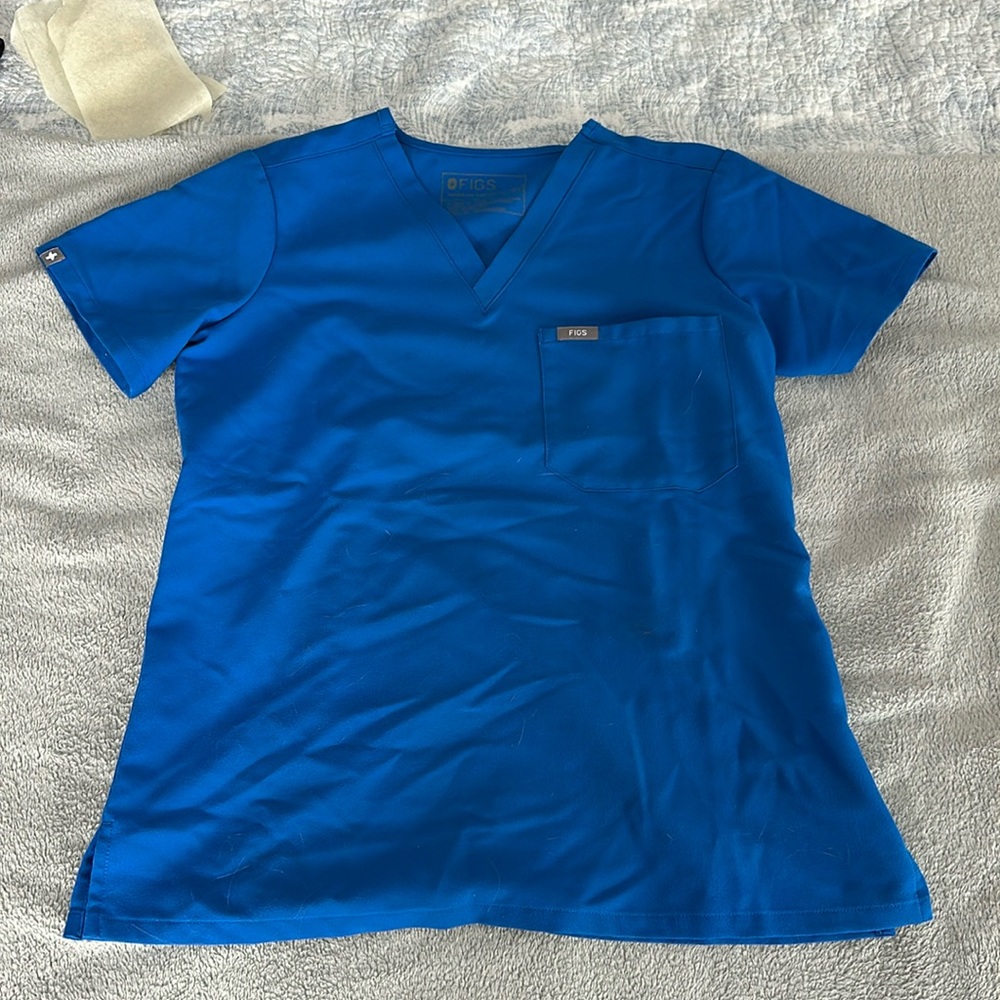 figs catarina one pocket scrub top royal blue